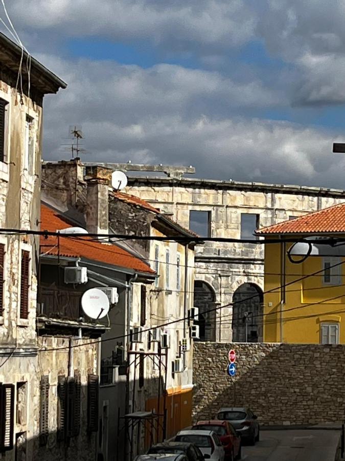Apartament Domus Nostrae-Pula Zewnętrze zdjęcie