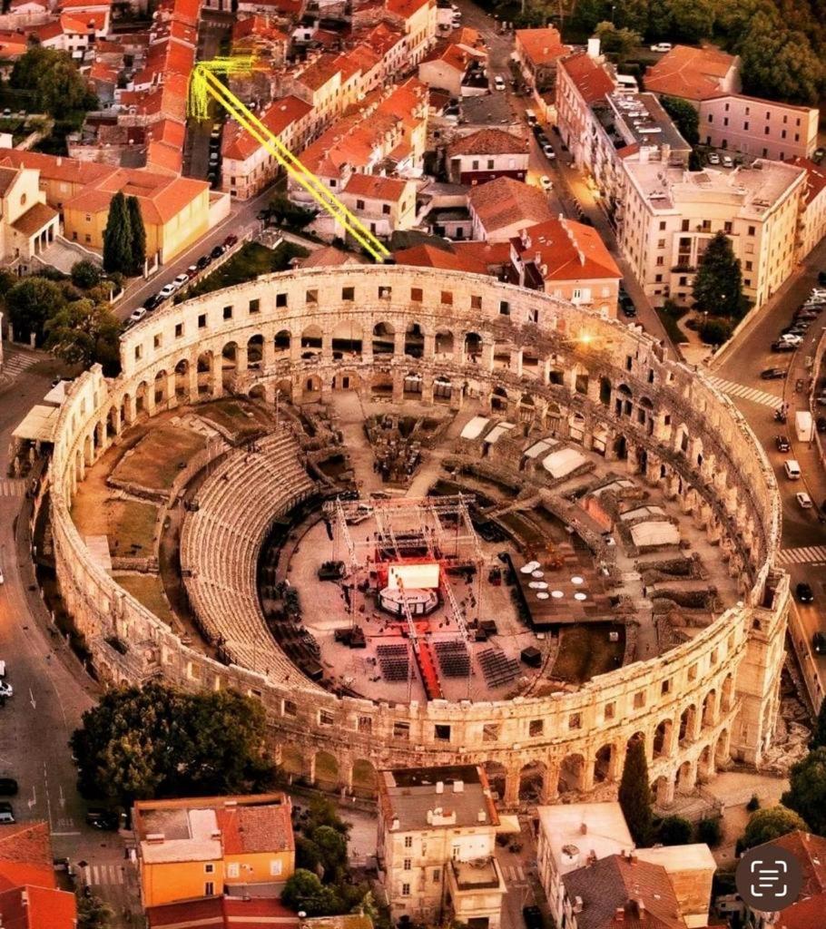 Apartament Domus Nostrae-Pula Zewnętrze zdjęcie